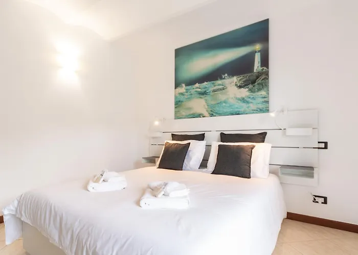 Centro - 250m Stazione Ferroviaria * ジェノヴァ